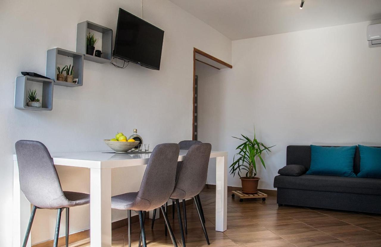 Apartments Escape Drežnik Grad Eksteriør bilde